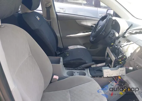 2009 Toyota Corolla Le z USA, uszkodzony, nr VIN JTDBL40EX9J034697